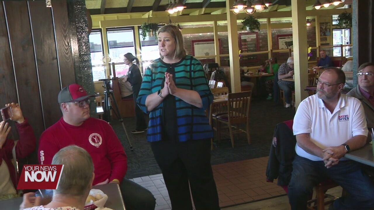 Democratic gubernatorial candidate visits Lima to connect with voters before primary